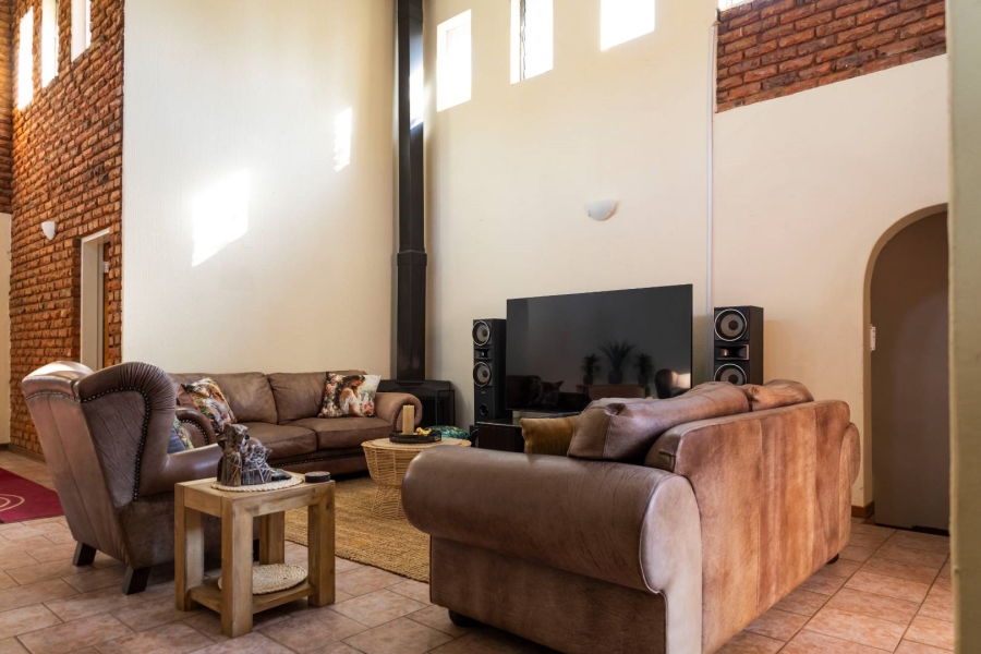 4 Bedroom Property for Sale in Ifafi North West